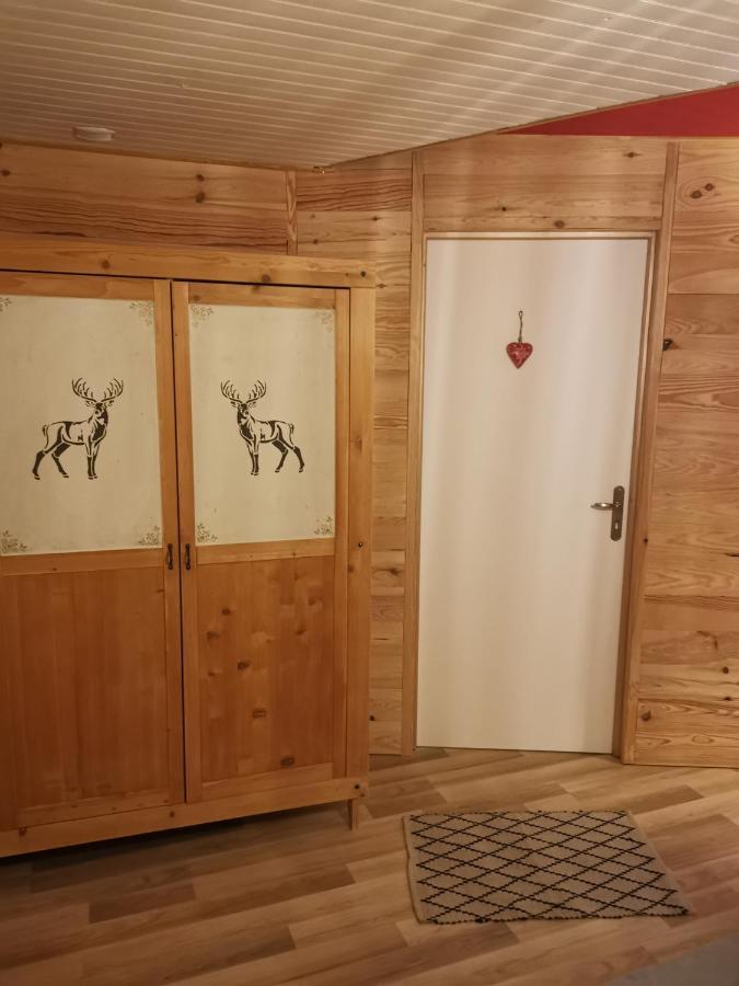 Gite Ha-Py Chalet Campan Eksteriør bilde